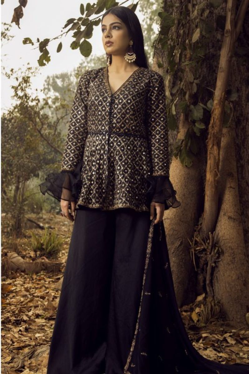 ONYX SPARKLE LEHENGA SET