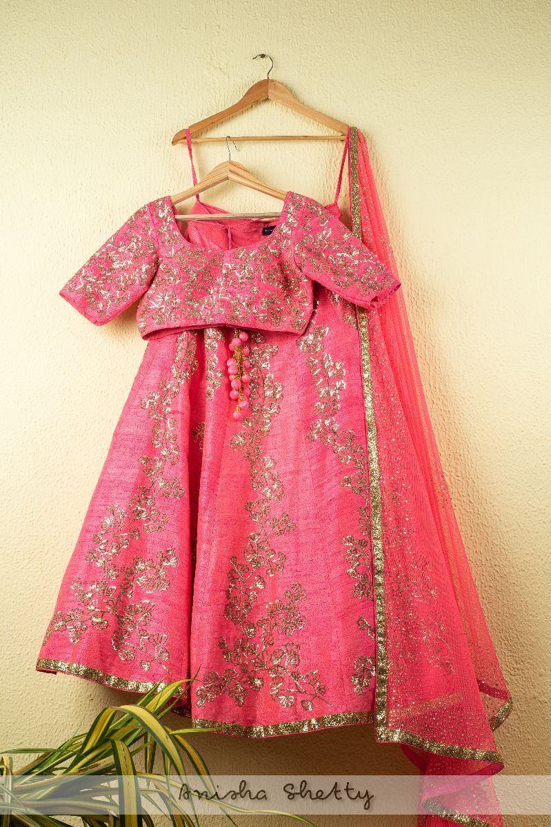 SIZZLING PINK BRIDAL LEHENGA SET