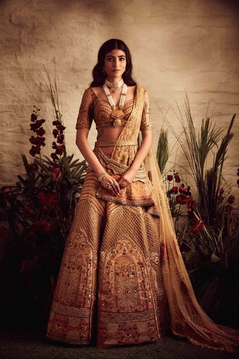 ROYAL COURTYARD HERITAGE LEHENGA SET